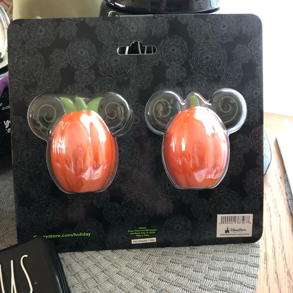 🎃Disney Mickey Minnie Mouse Halloween Pumpkin Salt Pepper Shakers🎃 - Picture 3 of 5